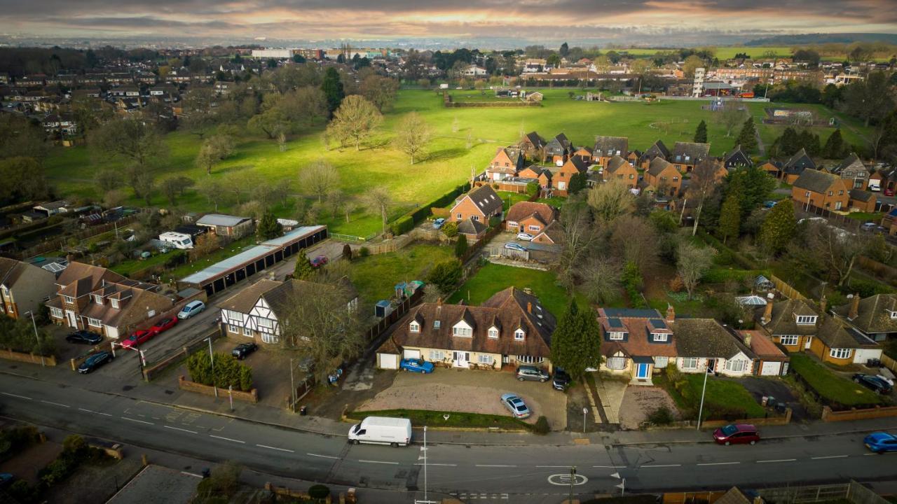 Ferienwohnung Amazing Quiet Garden House Near London Luton Airport Exterior foto